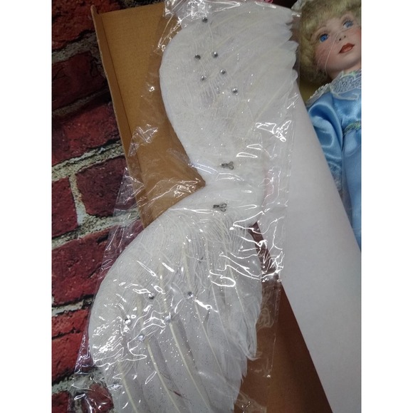 Treasury Collection Angel of Love - Picture 4 of 5